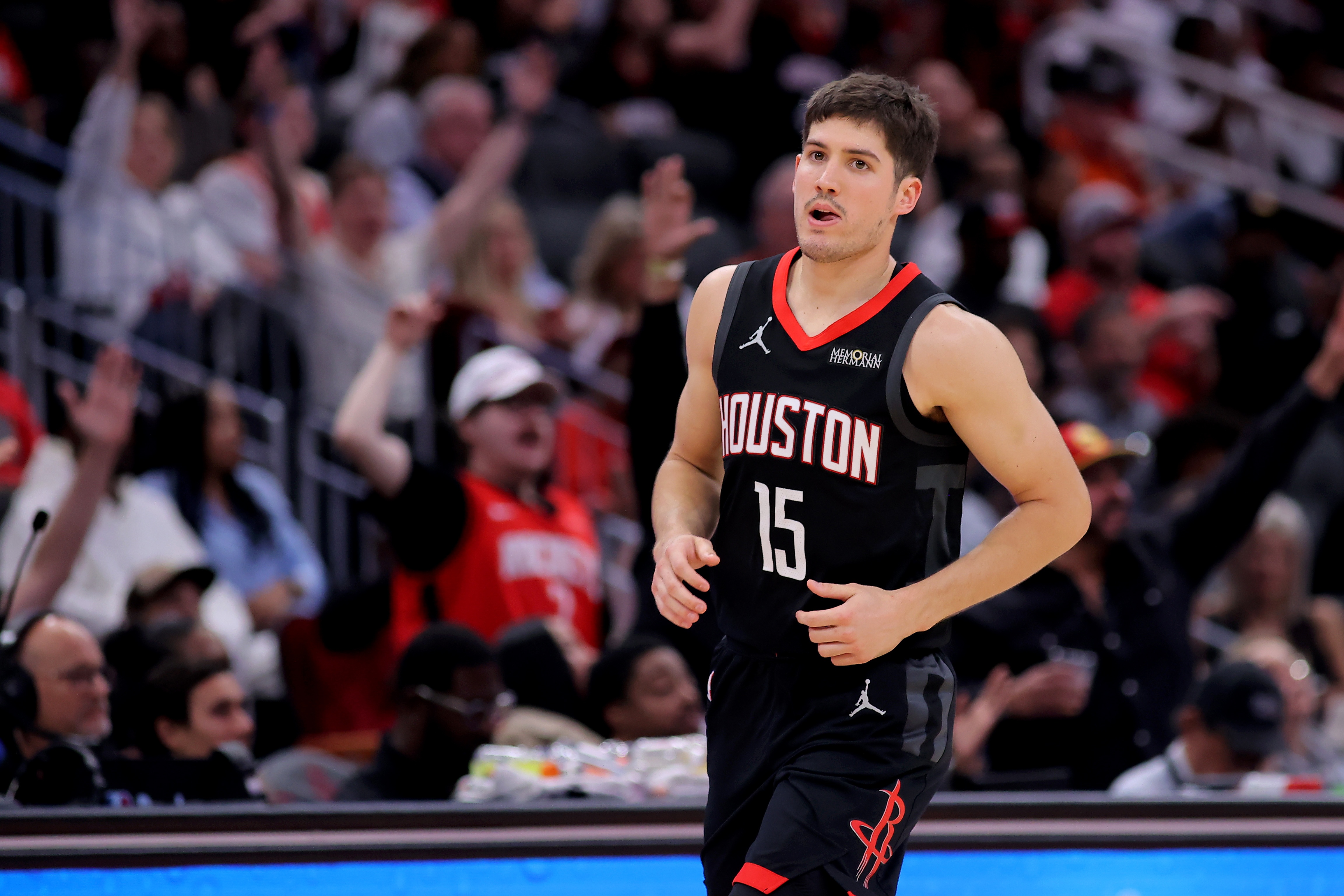 火箭战湖人系列赛前瞻 篮板与换防成破局关键