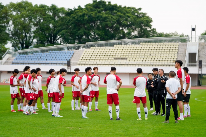 恒大足校组队战2026中冠 创尔特冠名赞助 冲乙仅3.5席