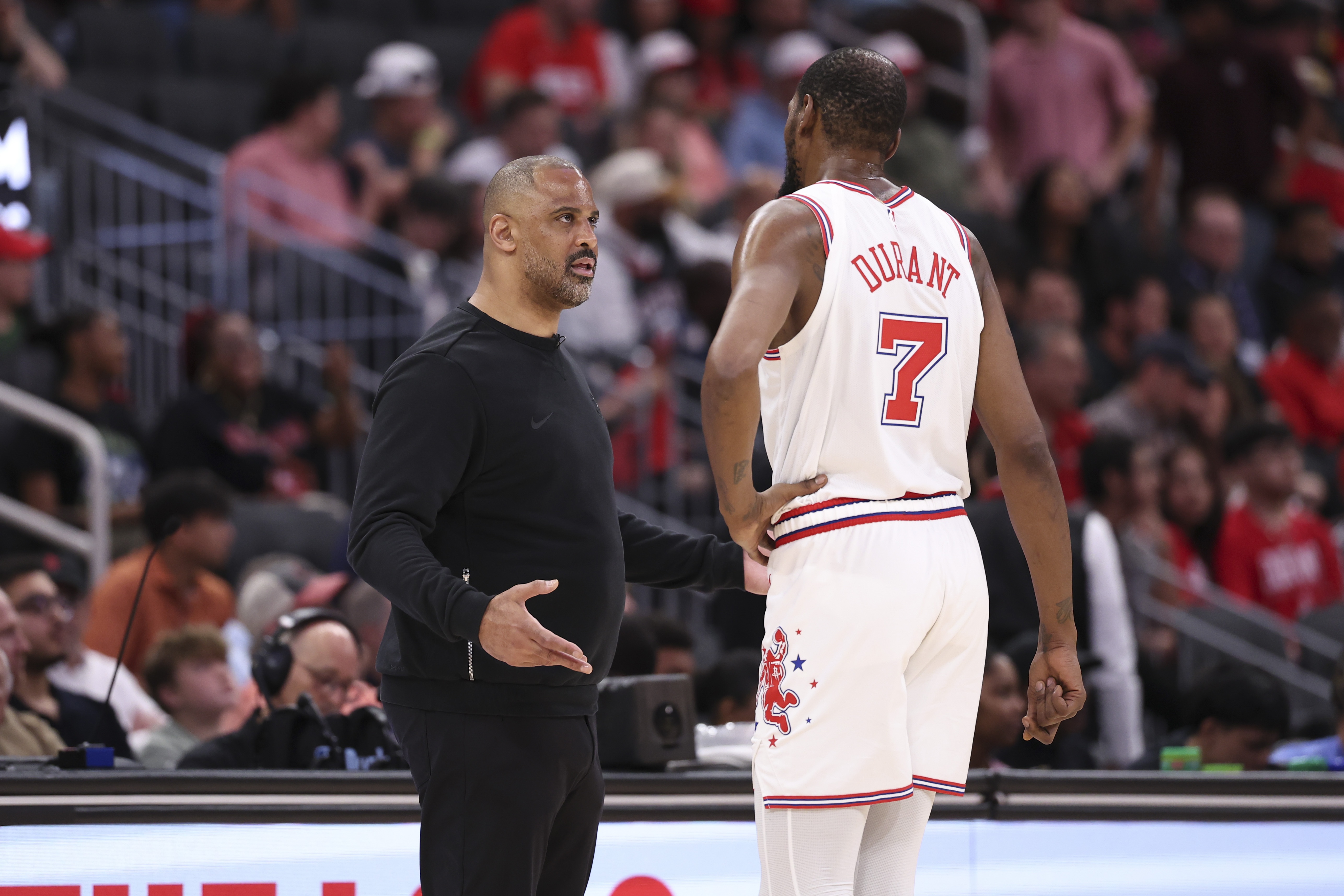 乌度卡：杜兰特需优先简单传球与首次出手机会