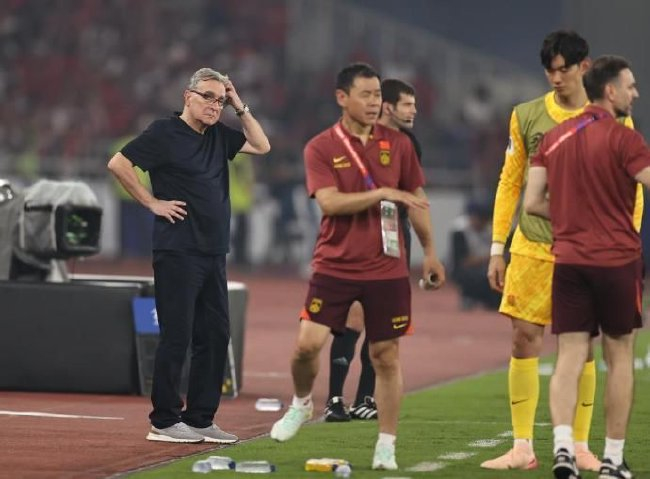 0-1负印尼 伊万科维奇揽全责:我承担非常大责任 国足提前出局