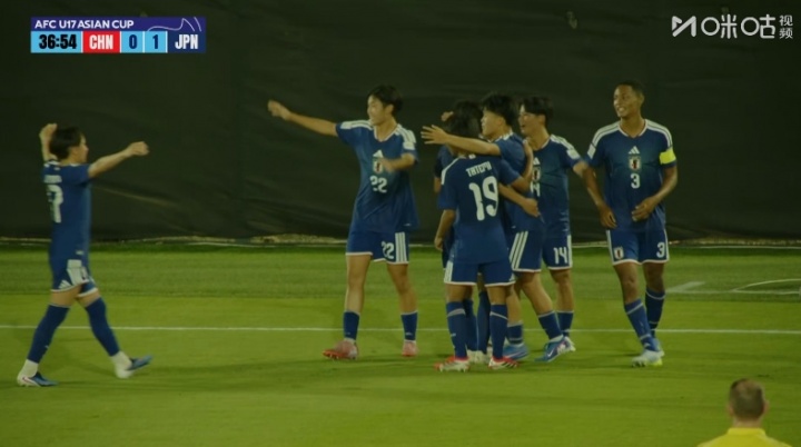U17亚洲杯:日本角球二次进攻 后卫爆射破门 中国0-1落后