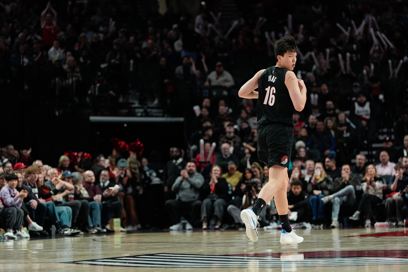 杨瀚森：NBA赛程更密，客场旅途消耗远超CBA