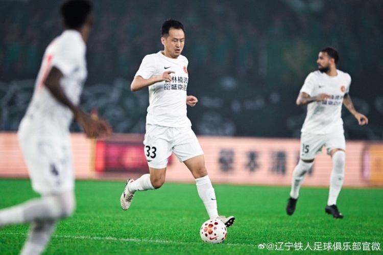 姆本扎帽子戏法 辽宁铁人客场5-0横扫浙江队取客场首胜 姆本扎帽子戏法 辽宁铁人客场5-0横扫浙江队取客场首胜