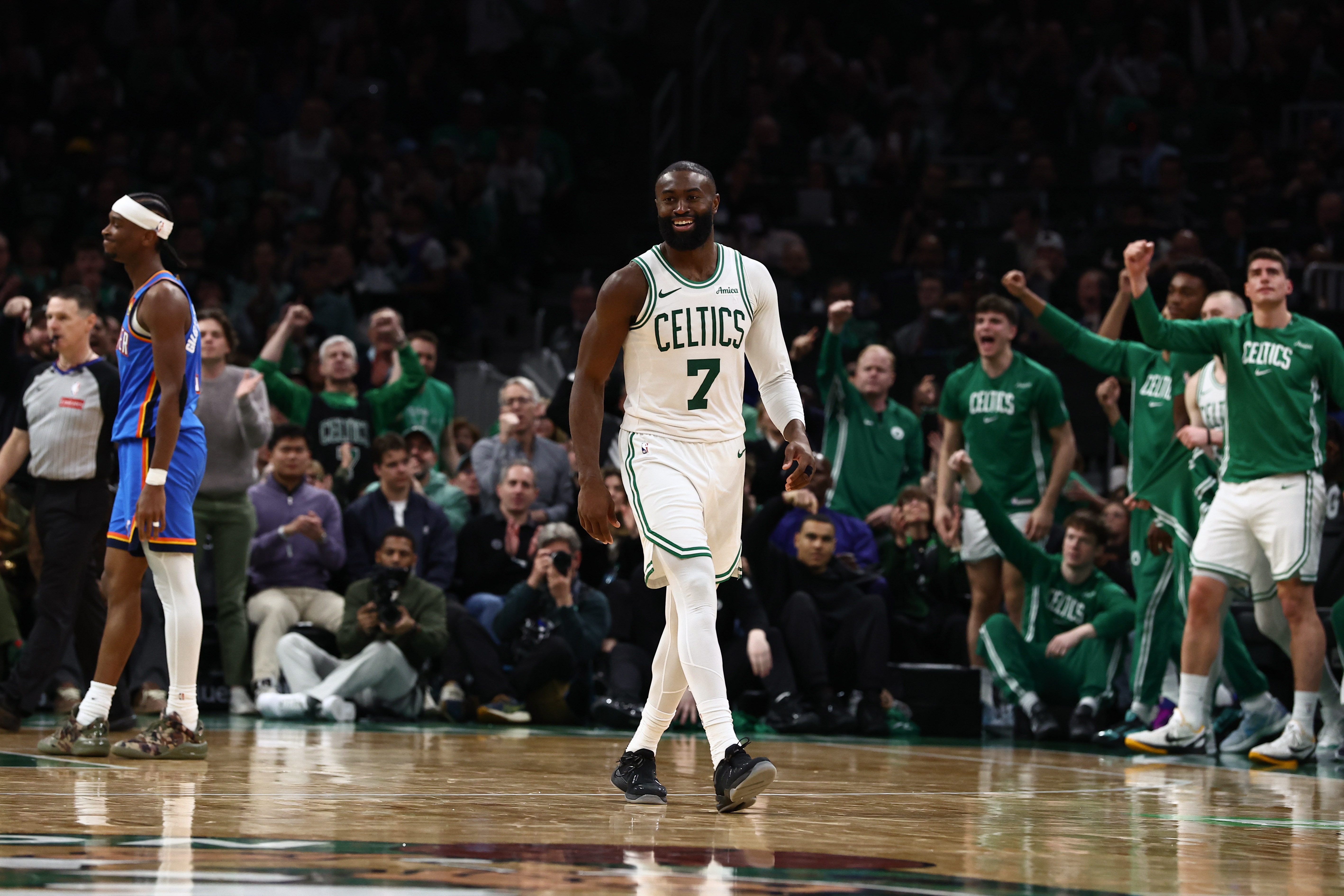 鹈鹕加入杰伦·布朗争夺战 多队竞逐绿军二当家